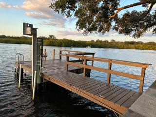 Waterfront Private Dock 4BR 2 Bath kayaks and Hot Tub - Clearwater - 7