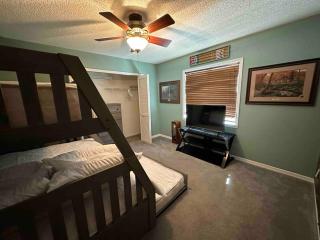 Waterfront Private Dock 4BR 2 Bath kayaks and Hot Tub - Clearwater - 4