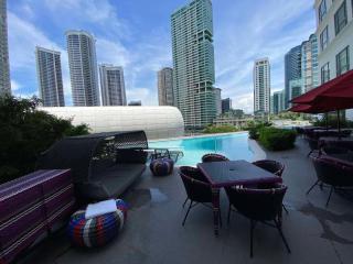 The Hotel Residences at Acqua - Manila - 9