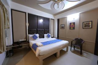A Family Hotel Oppera Near IGI Airport - New Delhi - 1
