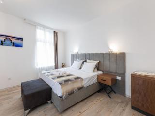 Hotel Apartments in Oberhausen near Sea Life, cleaning included - Oberhausen - 1