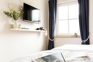 Thatched House Bodstedt by Lagoon & Sauna, cleaning included - Fuhlendorf - 1