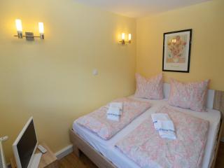 Chalet in Schnett near Ski Slopes, cleaning included - Schnett - 8