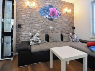 Chalet in Schnett near Ski Slopes, cleaning included - Schnett - 0