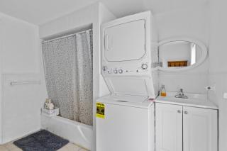 17-19Cozy&Spacious 6BR home in Malden with window AC and free parking - Malden - 4