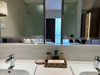 Hotel Residences At Acqua - Manila - 6