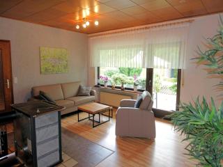 Bungalow in Feusdorf near Ski Slopes, cleaning included - Feusdorf - 0