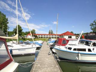 Aparthotel by Lake Heidensee with Boat Rentals, cleaning included - Schwerin - 6