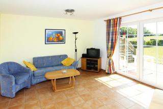 Apartment by Behrensdorfer Beach & Lighthouse, cleaning included - Behrensdorf - 6