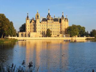 Townhouse in Schwerin near Castle Gardens, cleaning included - Schwerin - 6