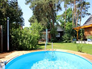 Holiday Home by Müggelsee with Pool, cleaning included - Berlin - 8