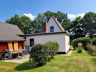 Vacation Home near Bad Bederkesa Lake, cleaning included - - 0