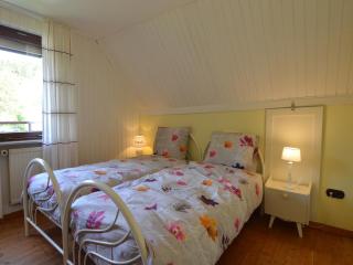 Holiday Home in Hellenthal Forest Retreat, cleaning included - Hellenthal - 7