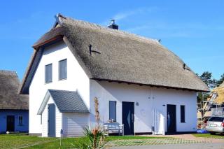 Thatched House Usedom near Baltic Beaches, cleaning included - Zirchow - 0