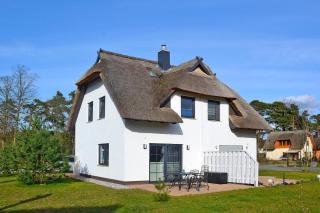 Thatched House Usedom near Baltic Beaches, cleaning included - Zirchow - 9