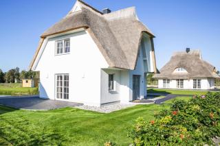 Haus an der Bodden-Lagune mit Sauna, cleaning included - Fuhlendorf - 5