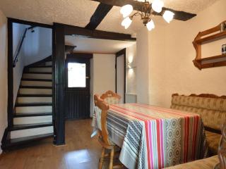 Holiday Home Near City Center, cleaning included - Auw - 1