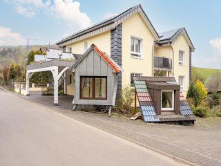 Eco Chalet Sauerland near 707 Race Track, cleaning included - - 0