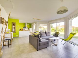 Maison contemporaine Biscarrosse, 7 pers., 3 ch., Wi-Fi, sur terrain 700m², proche activités et plages - FR-1-521-44 - 2