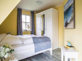 Luxury House Bodstedt with Sauna near Lagoon, cleaning included - Fuhlendorf - 1