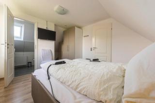Holiday Home by North Sea Dike & Wadden Sea, cleaning included - Friedrichskoog-Spitze - 2