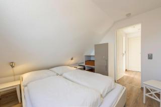 Holiday Home by North Sea Dike & Wadden Sea, cleaning included - Friedrichskoog-Spitze - 4