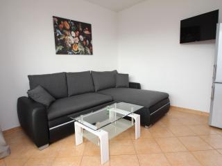 Bungalow by Lake Groß Labenz with Water Sports, cleaning included - Klein Labenz - 3