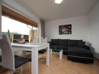 Bungalow by Lake Groß Labenz with Water Sports, cleaning included - Klein Labenz - 1