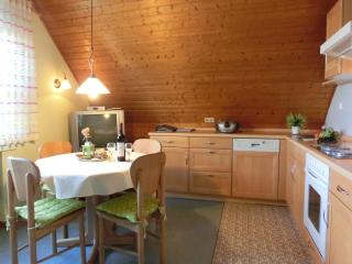 Cozy Apartment with Private Garden in Nisterau, cleaning included - - 7