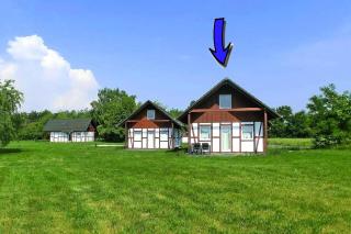 Resort by Lake Partwitz with Stunning Water Views, cleaning included - Elsterheide - 9