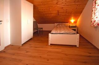 Resort by Lake Partwitz with Stunning Water Views, cleaning included - Elsterheide - 4