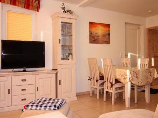 Semi-detached House near Rügen Sandy Beach, cleaning included - Glowe - 2
