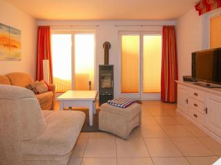 Semi-detached House near Rügen Sandy Beach, cleaning included - Glowe - 0