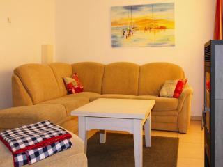 Semi-detached House near Rügen Sandy Beach, cleaning included - Glowe - 3