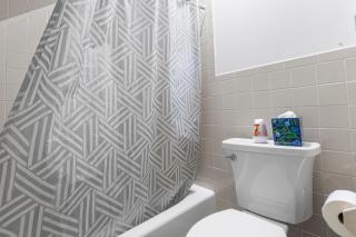 17-19Cozy&Spacious 6BR home in Malden with window AC and free parking - Malden - 2