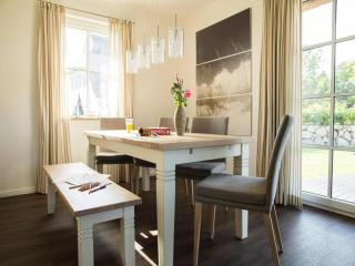 Thatched House by Bodden Lagoon with Sauna, cleaning included - Fuhlendorf - 0