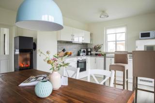 Chalet by Lagoon with Sauna and Baltic Beach, cleaning included - Fuhlendorf - 2