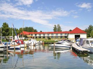 Aparthotel by Lake Heidensee with Boat Rentals, cleaning included - Schwerin - 5