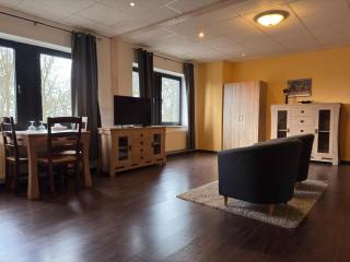 Apartment by Lake Schwerin with Wellness, cleaning included - Schwerin - 0