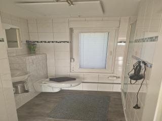 Attractive bungalow with roofed terrace, cleaning included - Blankenburg - 5