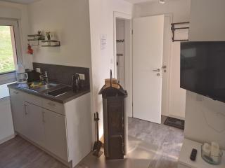 Attractive bungalow with roofed terrace, cleaning included - Blankenburg - 7