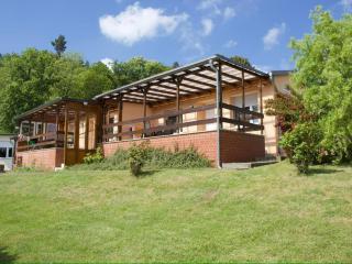 Attractive bungalow with roofed terrace, cleaning included - Blankenburg - 1