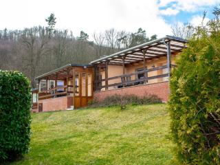 Attractive bungalow with roofed terrace, cleaning included - Blankenburg - 3