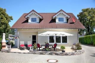 House by Lake Mirow with Terrace & Nature Trails, cleaning included - Mirow - 0