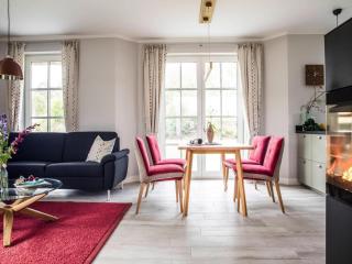 Chalet by Lagoon with Sauna and Fireplace, cleaning included - Fuhlendorf - 3