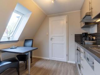 Apartment in Dorf near Beach & Water Sports, cleaning included - St. Peter-Ording - 5