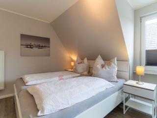 Apartment in Dorf near Beach Activities, cleaning included - St. Peter-Ording - 5