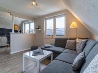 Apartment in Dorf near Beach Activities, cleaning included - St. Peter-Ording - 4