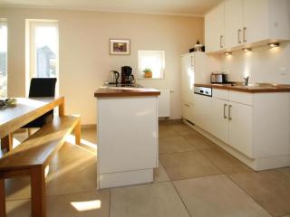 Holiday Home by Lake Neukloster with Sauna, cleaning included - Nakensdorf - 3