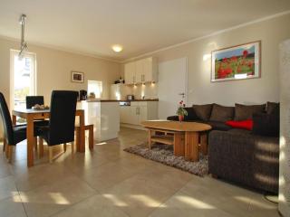 Holiday Home by Lake Neukloster with Sauna, cleaning included - Nakensdorf - 4